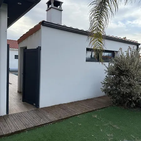 Villa 3 Faces Avec Piscine