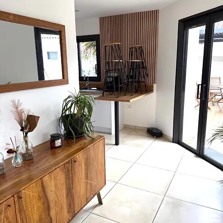 3 Faces Avec Piscine Villa