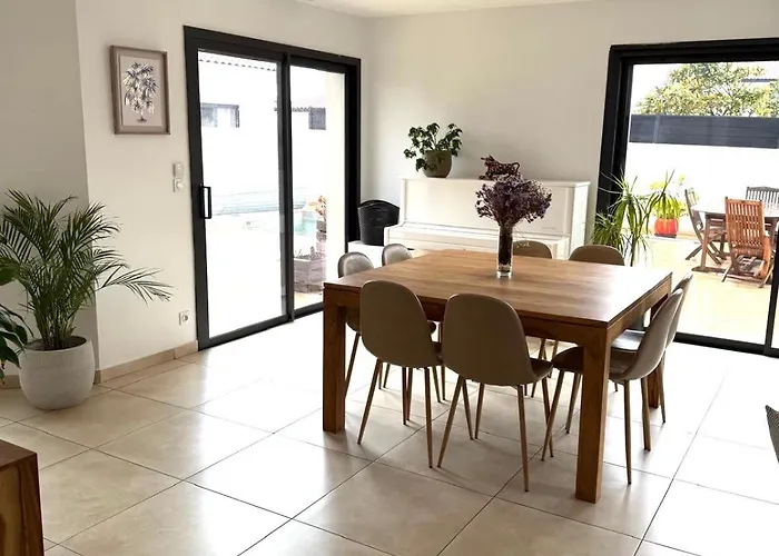 3 Faces Avec Piscine *